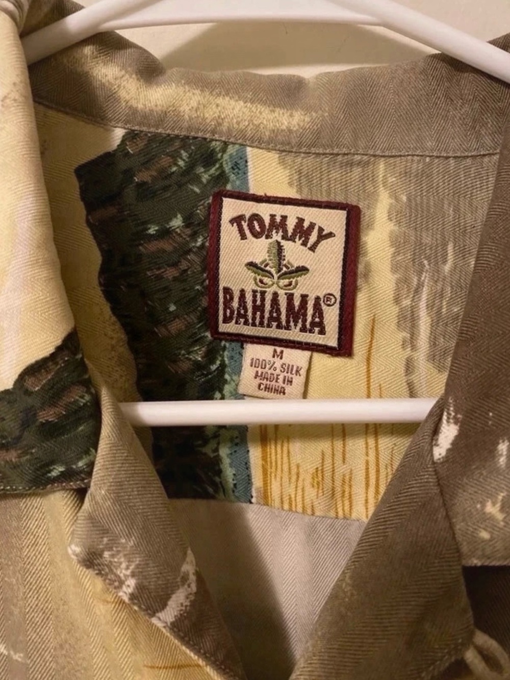 Tommy Bahama Short-Sleeve Tropical Camp Shirt in Brown & Cream - Picture 2 of 4